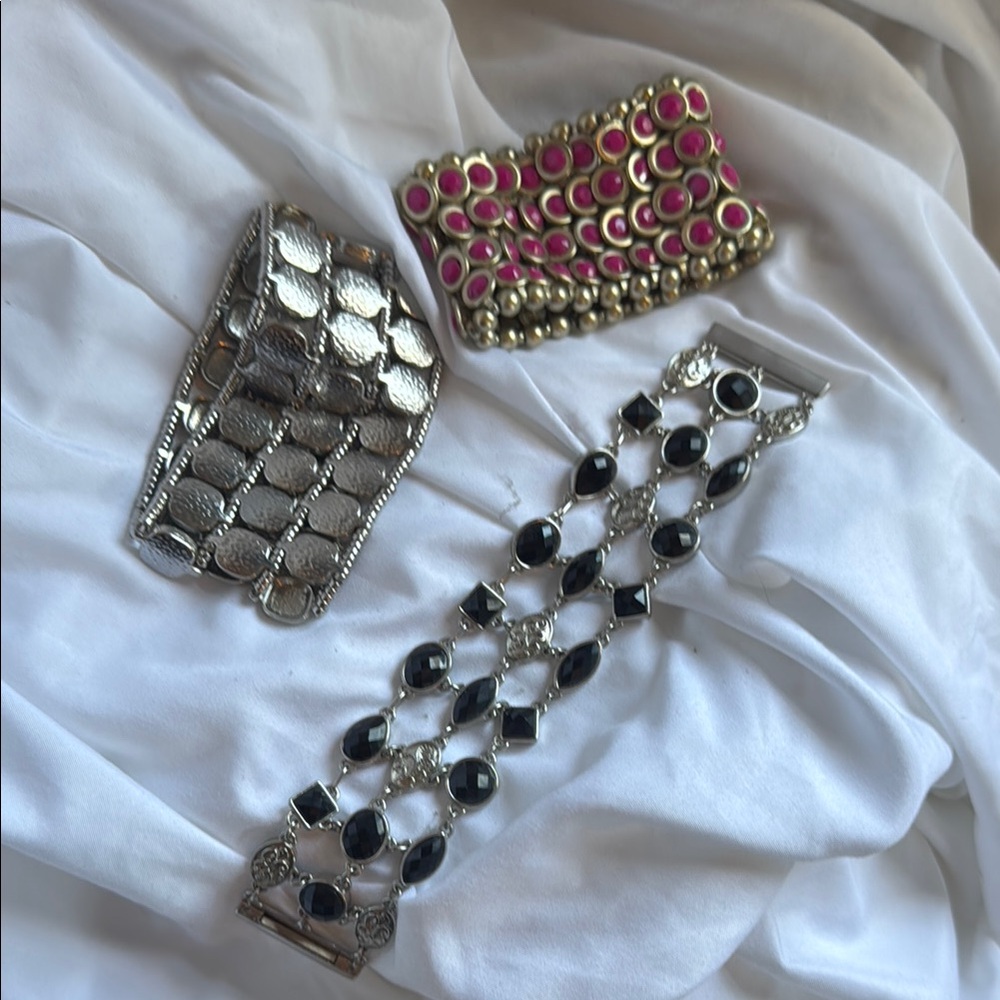 Bracelets - Picture 2 of 2